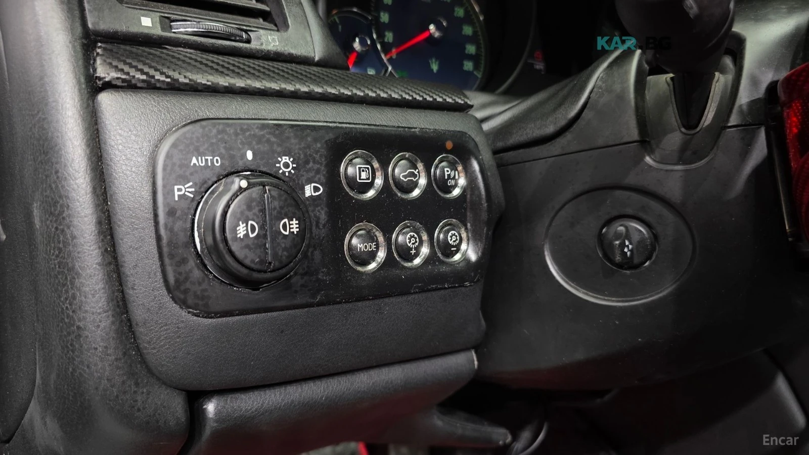 Maserati GranTurismo 4.7 S* CARBON* КОЖА* ПОДГРЕВ* КАМЕРА, снимка 15 - Автомобили и джипове - 55994715