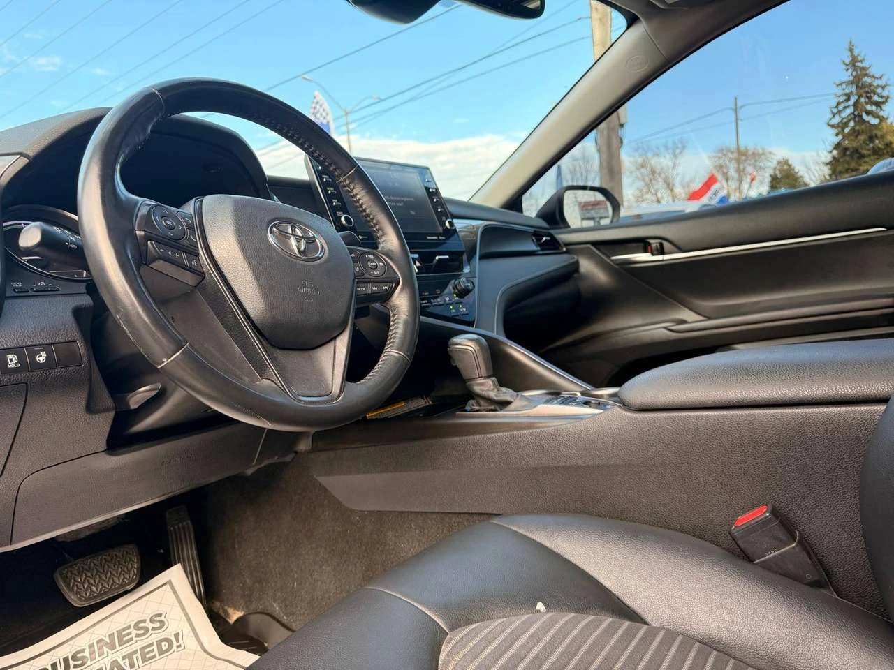 Toyota Camry Hybrid SE Auto, снимка 11 - Автомобили и джипове - 56654077