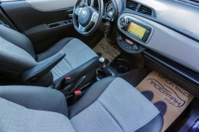 Toyota Yaris 1.3i LOUNGE PANORAMICO, снимка 11