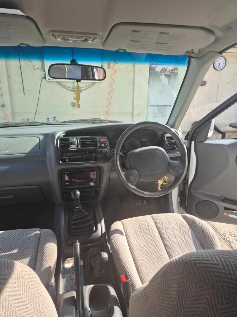 Suzuki Grand vitara, снимка 4 - Автомобили и джипове - 47324369