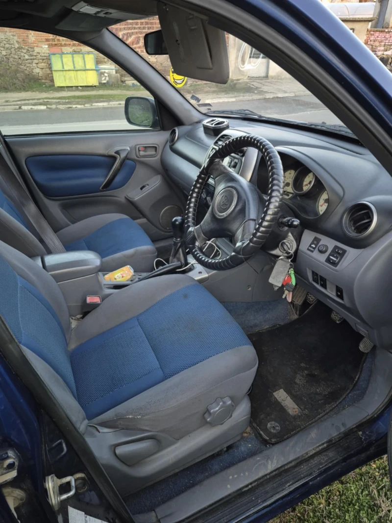 Toyota Rav4 2.0D4D, снимка 6 - Автомобили и джипове - 48921409