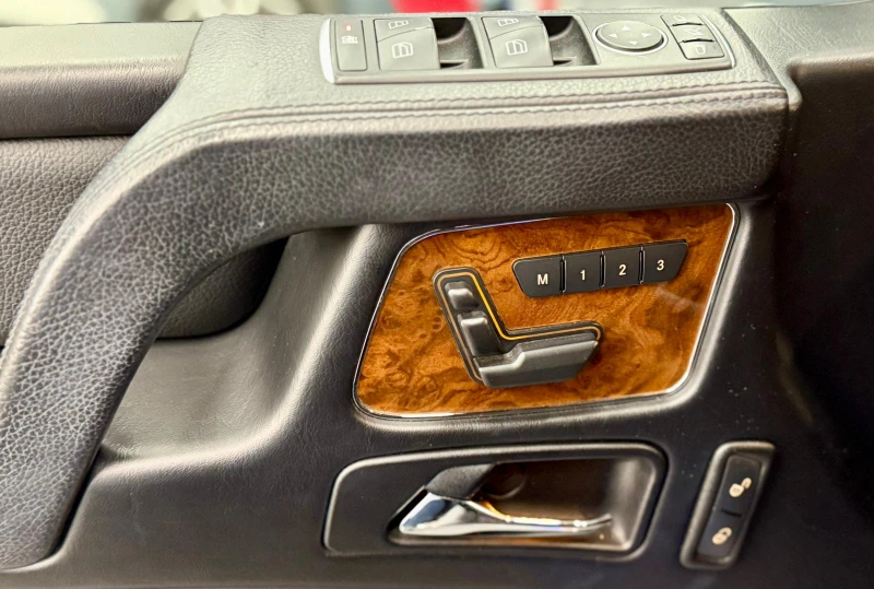 Mercedes-Benz G 500 V8 AMG* Distronic* Harman* Лизинг* , снимка 7 - Автомобили и джипове - 52816192