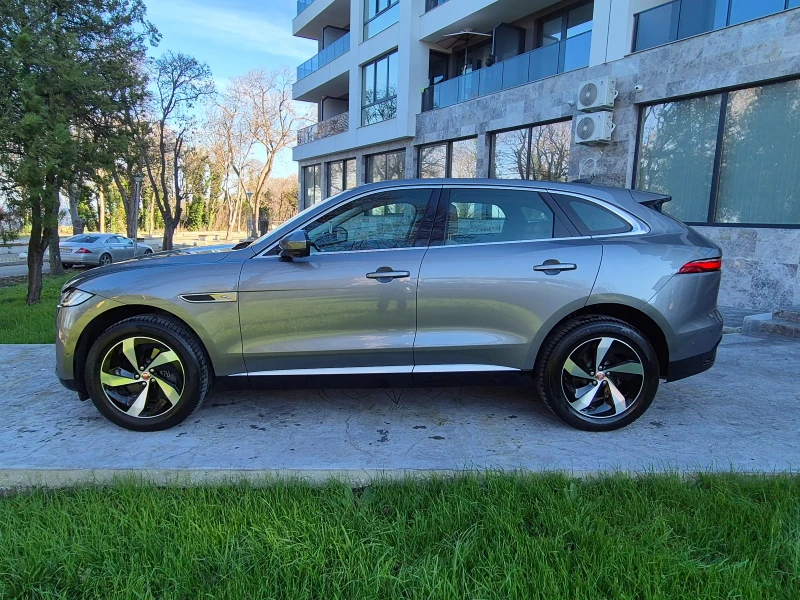 Jaguar F-PACE НАВИ* КОЖА* ПАНОРАМА* ДИГИТАЛ* КЕЙЛЕС* ФЕЙСТЛИВ , снимка 8 - Автомобили и джипове - 52826441