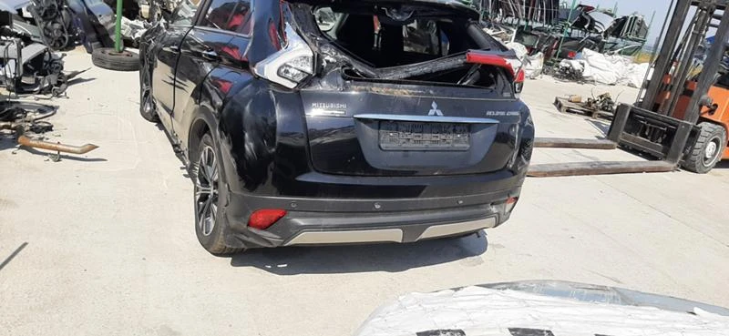 Mitsubishi Eclipse Cross, снимка 4 - Автомобили и джипове - 34168118