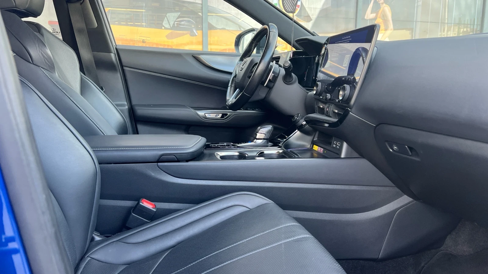 Lexus NX 350h F Sport 4x4 - изображение 10