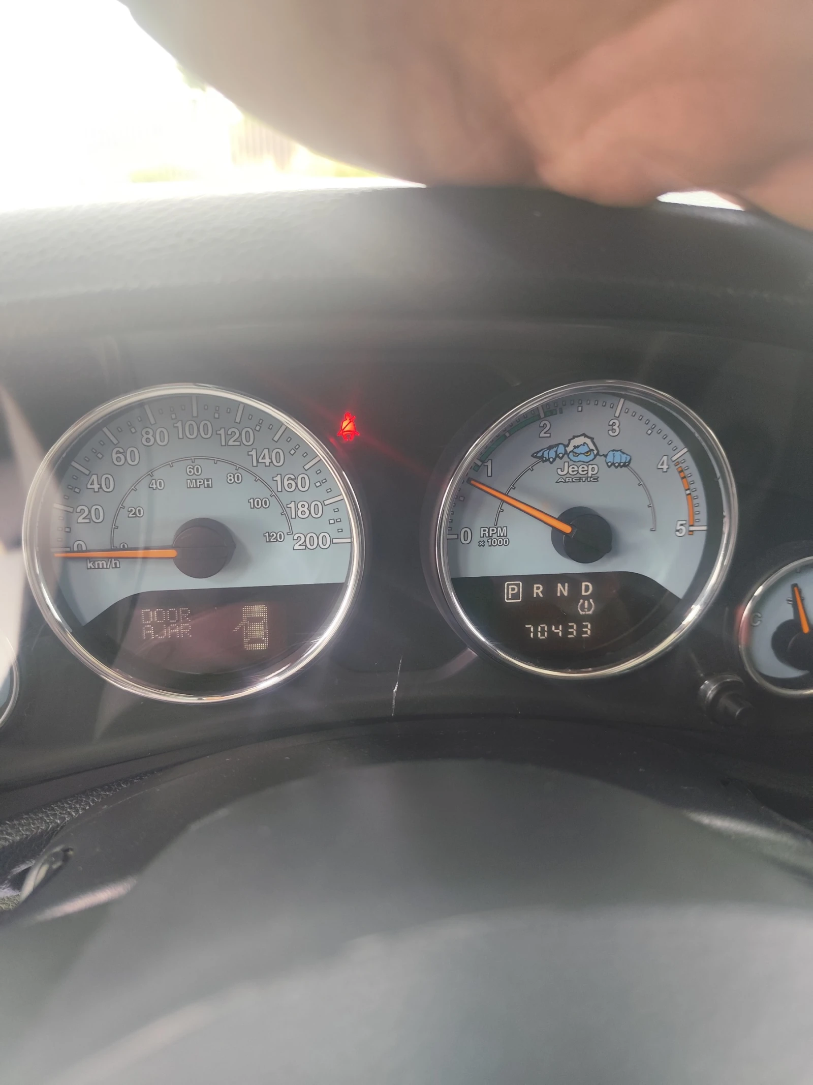 Jeep Wrangler  - изображение 8