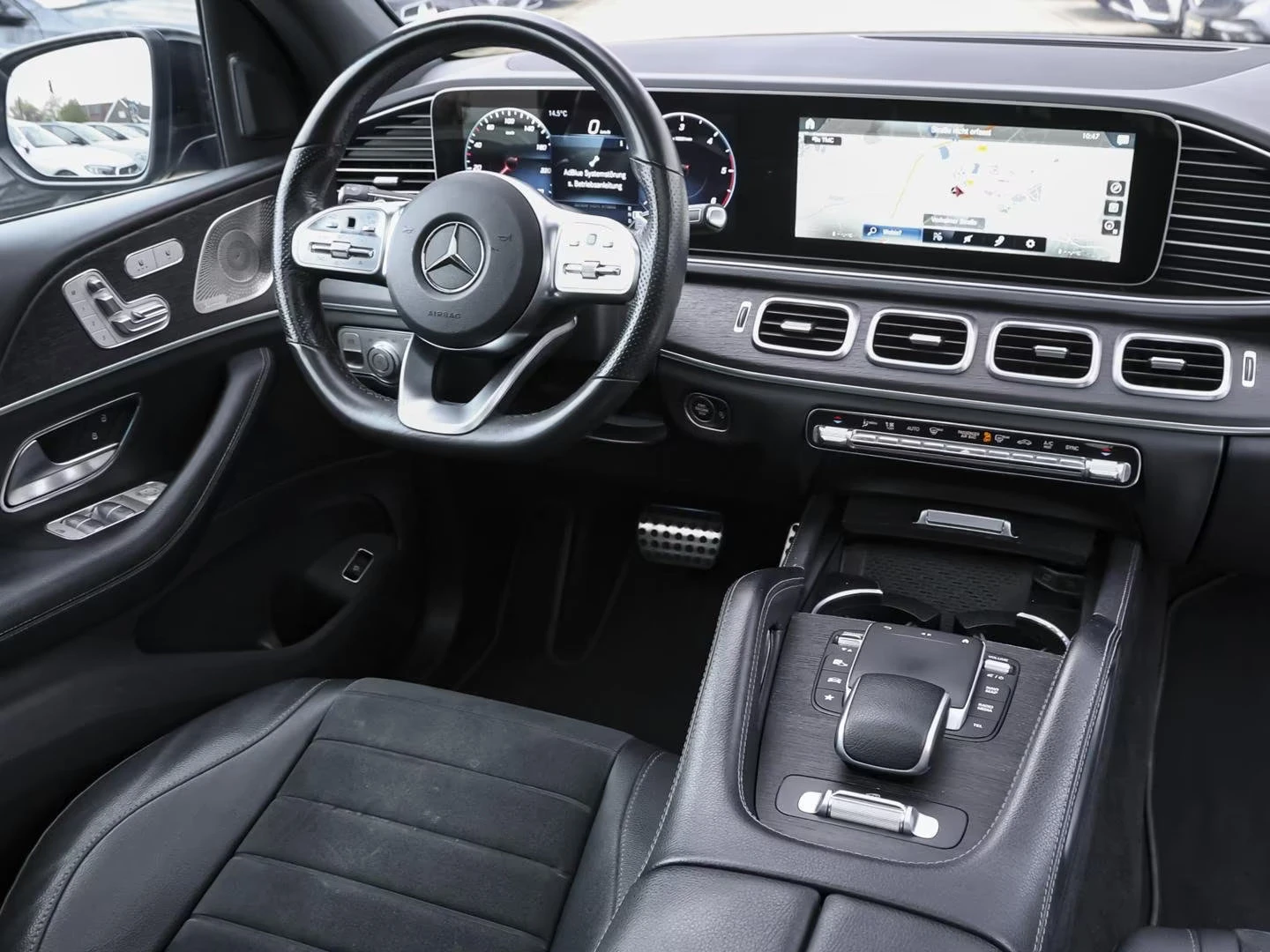 Mercedes-Benz GLE 300 AMG/272HP/4M/PANO/DIGITAL/360/109z - изображение 9