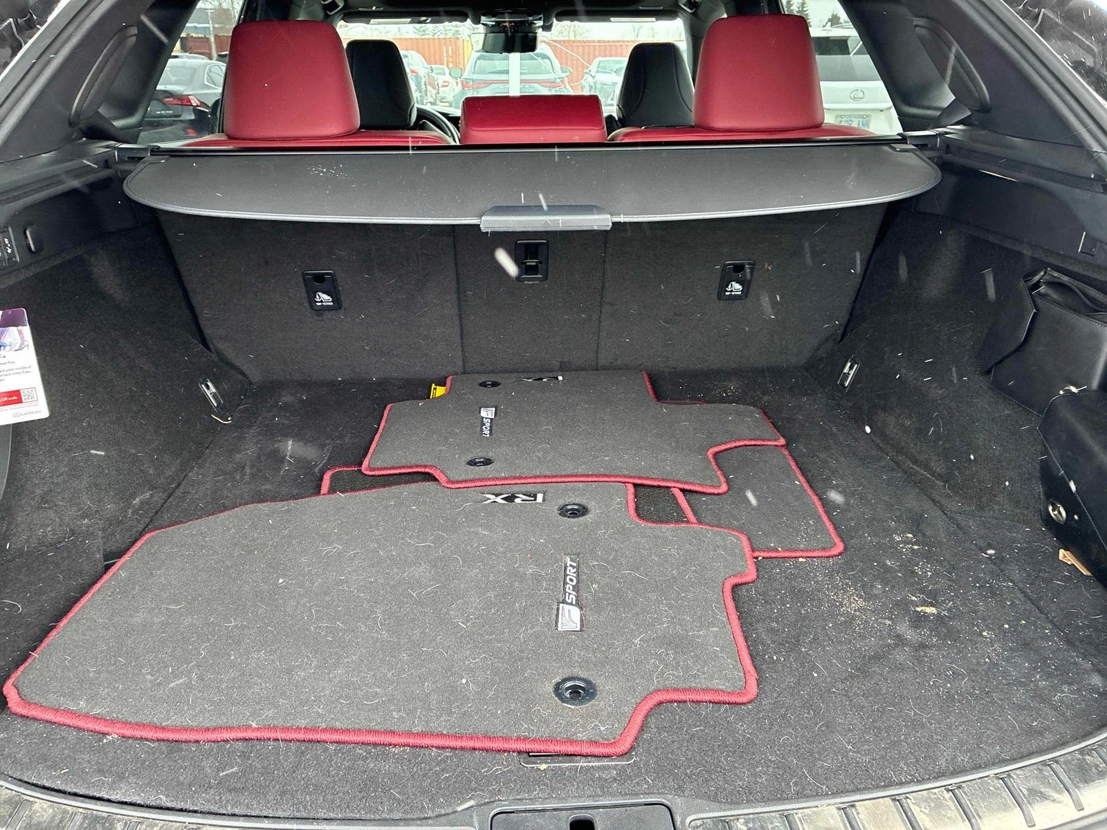 Lexus RX 500h С РЕГИСТРАЦИЯ & АВТО КРЕДИТ, снимка 6 - Автомобили и джипове - 53893893