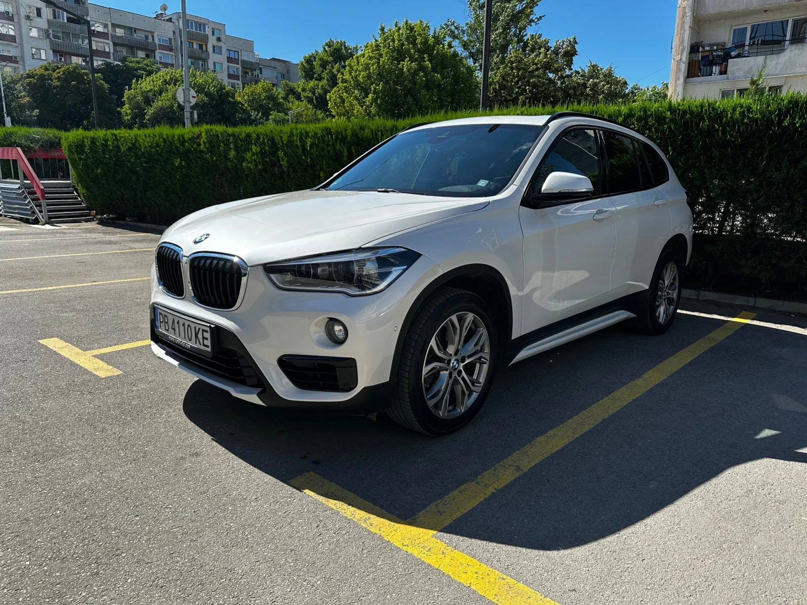 BMW X1 BMW X1 2.0i xDrive HUD/HarmanKardon/Камера, снимка 2 - Автомобили и джипове - 54904395