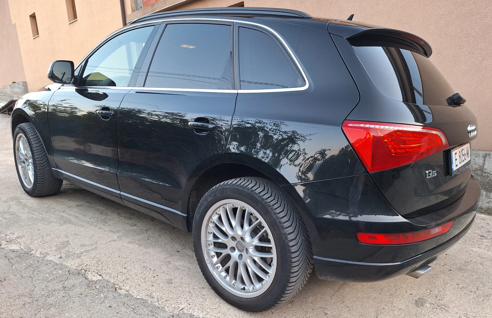 Audi Q5, снимка 2 - Автомобили и джипове - 55480224