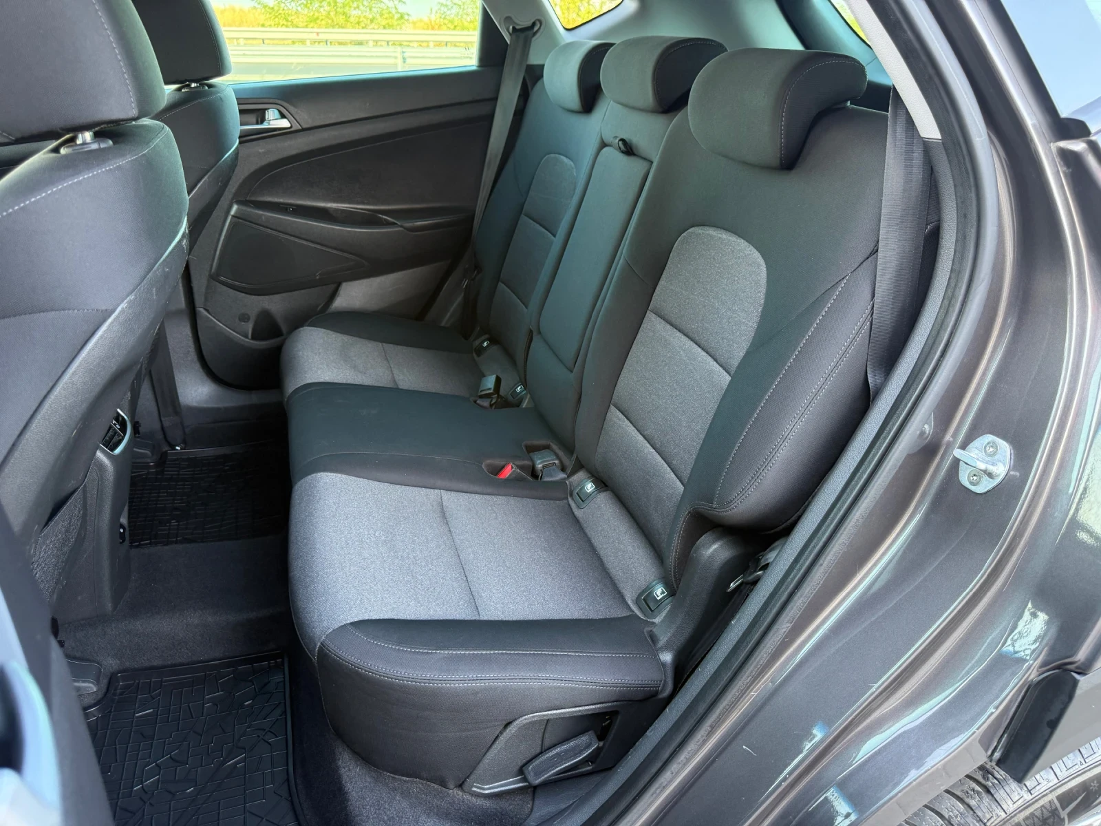 Hyundai Tucson 1.6 CRDi / FACELIFT / NAVI / CAMERA / DISTRONIC | Mobile.bg � ����������� 12