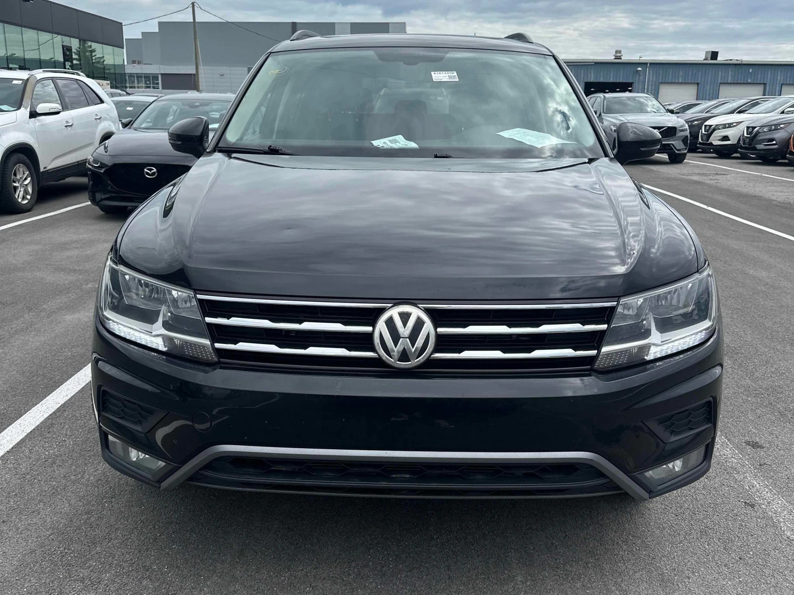 VW Tiguan Comfortline * АВТОКРЕДИТ * ГЛАВНО ПРЕДСТАВИТЕЛСТВО, снимка 2 - Автомобили и джипове - 56021453