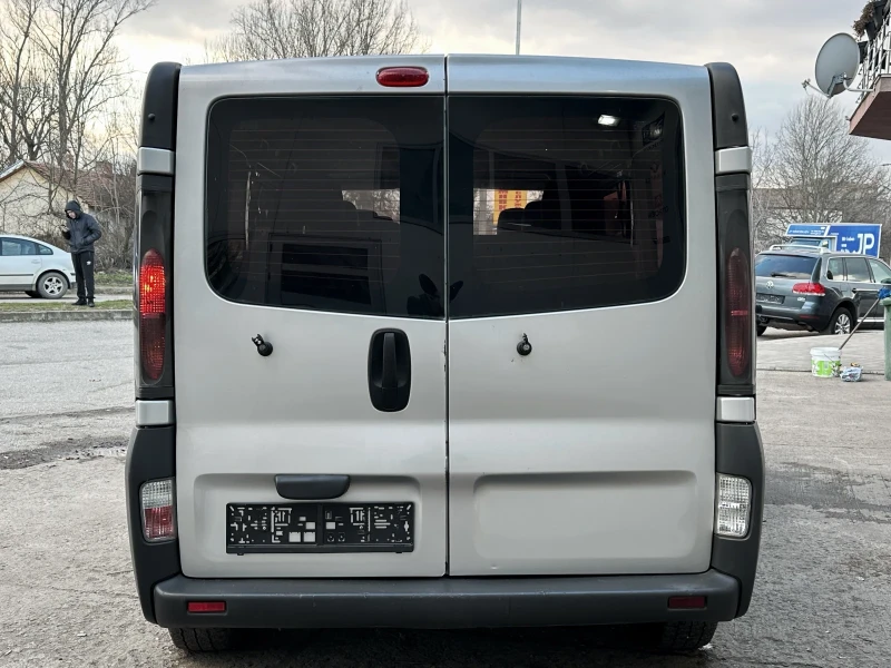 Renault Trafic 1.9dCi* КЛИМА* ПЪТНИЧЕСКИ, снимка 4 - Бусове и автобуси - 48407651