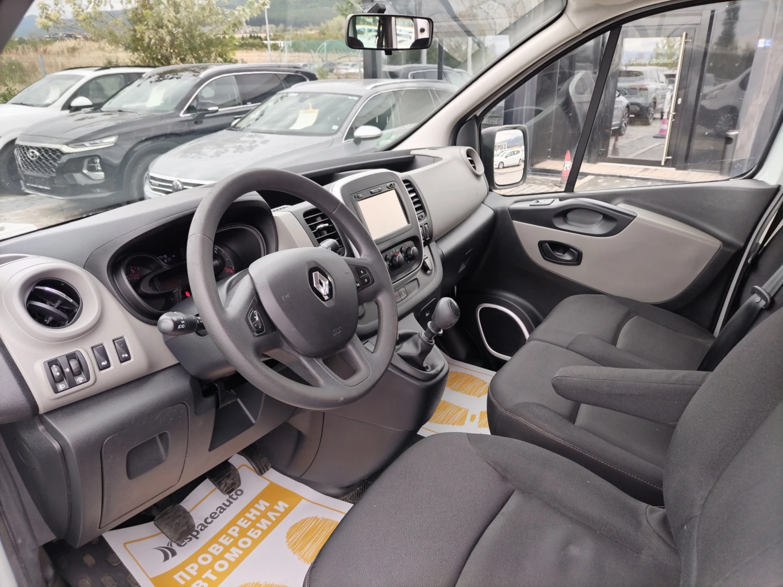 Renault Trafic 1.6dCi/95к.с/( 8+ 1 места) - изображение 10