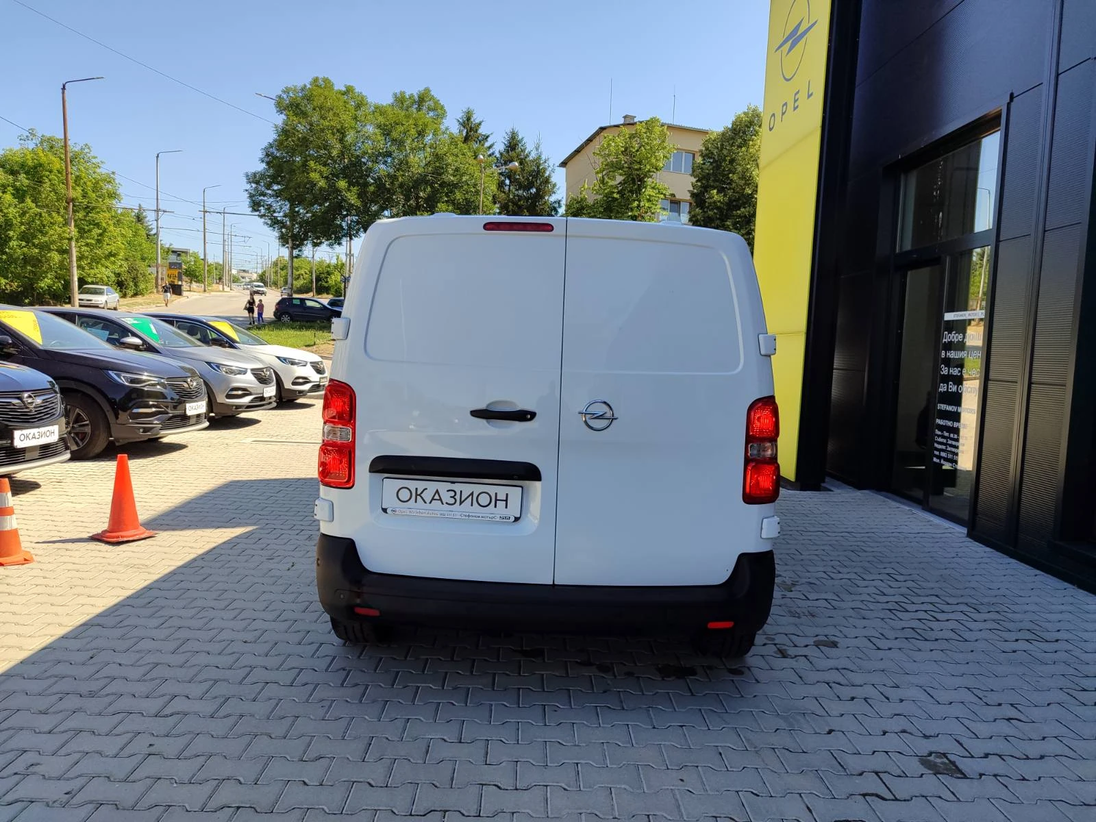 Opel Vivaro Cargo M Edition 1.5 Diesel (120hp) MT6, снимка 7 - Бусове и автобуси - 53769970