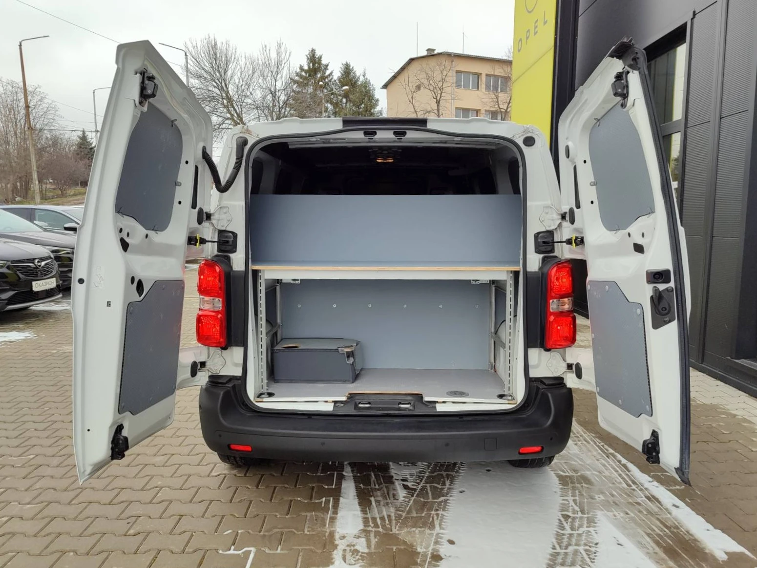 Opel Vivaro Cargo M Edition 1.5 Diesel (120hp) MT6, снимка 9 - Бусове и автобуси - 53769970