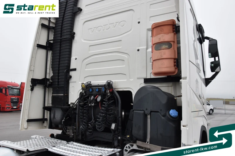 Volvo Fh SZM25133, снимка 12 - Камиони - 52752438