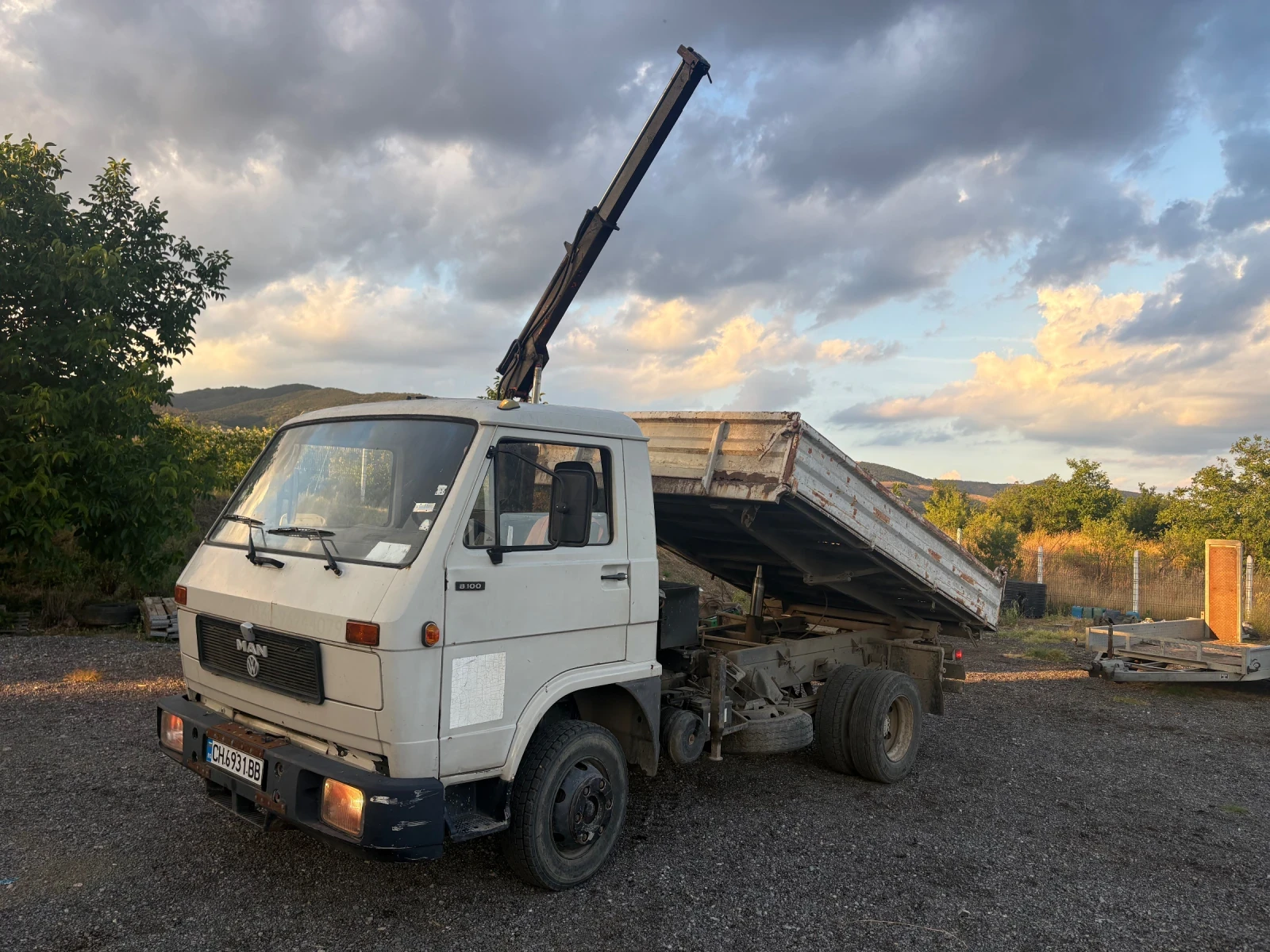 Man 8.100 Самосвал с кран