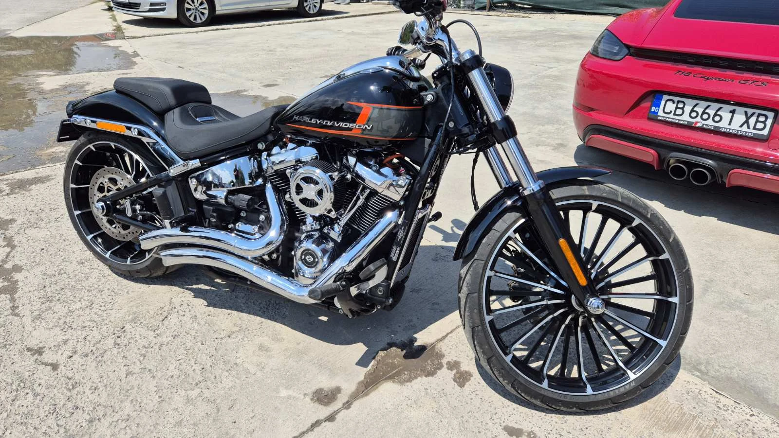 Harley-Davidson Softail Breakout, снимка 1
