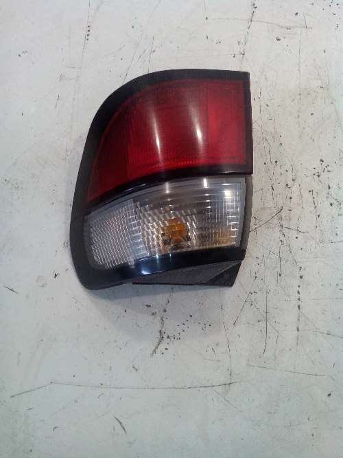 Заден десен външен стоп за Мазда 626 комби