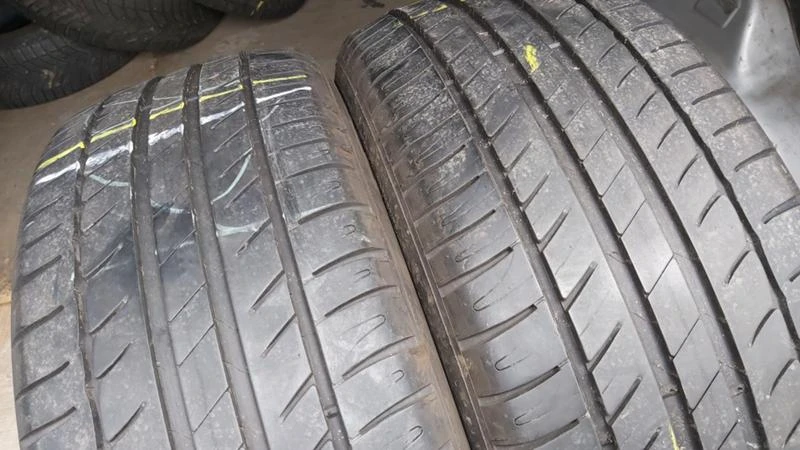 Гуми Летни 215/50R17, снимка 1 - Гуми и джанти - 29274132