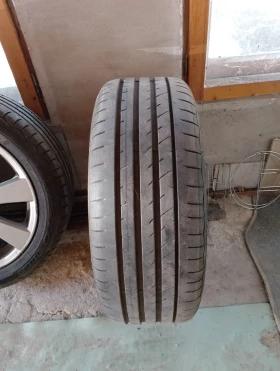        205/50R17  Toyota Avensis