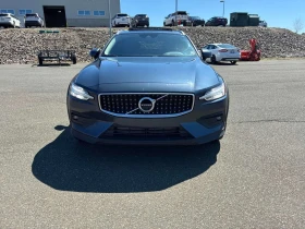Volvo V60 Cross Country Momentum| ПРЕДСТАВИТЕЛСТВО НА TOYOTA| CARFAX, снимка 2