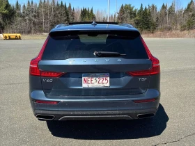 Volvo V60 Cross Country Momentum| ПРЕДСТАВИТЕЛСТВО НА TOYOTA| CARFAX, снимка 3