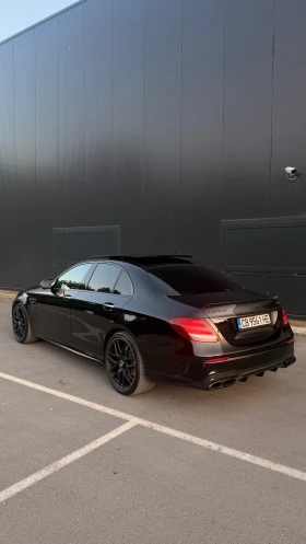 Mercedes-Benz E 63 AMG S 4MATIC+ , снимка 2
