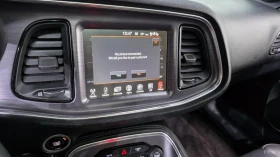 Dodge Challenger 5.7* КОЖА* ОБДУХВ* ПАНО, снимка 13