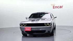 Dodge Challenger 5.7* КОЖА* ОБДУХВ* ПАНО, снимка 3
