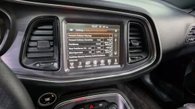 Dodge Challenger 5.7* КОЖА* ОБДУХВ* ПАНО, снимка 11