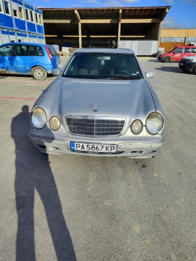 Mercedes-Benz E 270, снимка 2