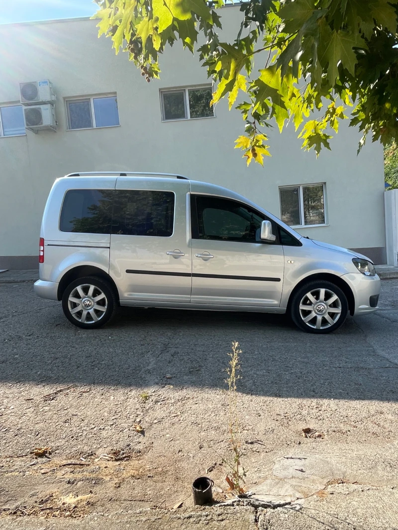 VW Caddy TDI/Automat/подгрев/нави/камера/ФУЛЛ!!!, снимка 7 - Автомобили и джипове - 46937854