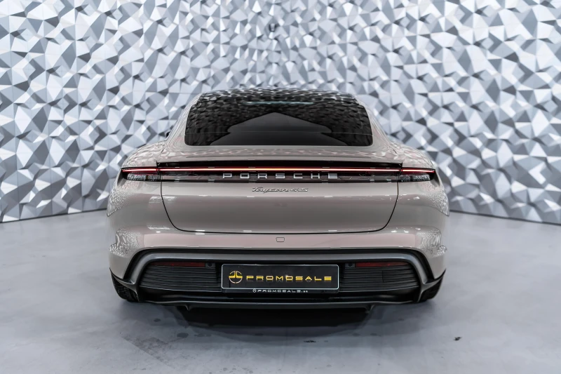 Porsche Taycan 4s* Pano* Bose* Airsusp* , снимка 5 - Автомобили и джипове - 50454583