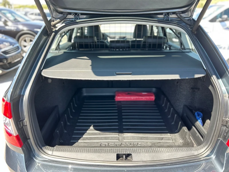 Skoda Octavia 2.0TDI 185hp SCOUT 2017g DSG 4х4 Алкантара Подгрев, снимка 16 - Автомобили и джипове - 51472980