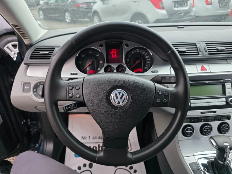VW Passat 2.0TDI HINGLINE AVTOMAT, снимка 12 - Автомобили и джипове - 51908457