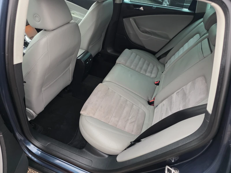 VW Passat 2.0TDI HINGLINE AVTOMAT, снимка 10 - Автомобили и джипове - 51908457