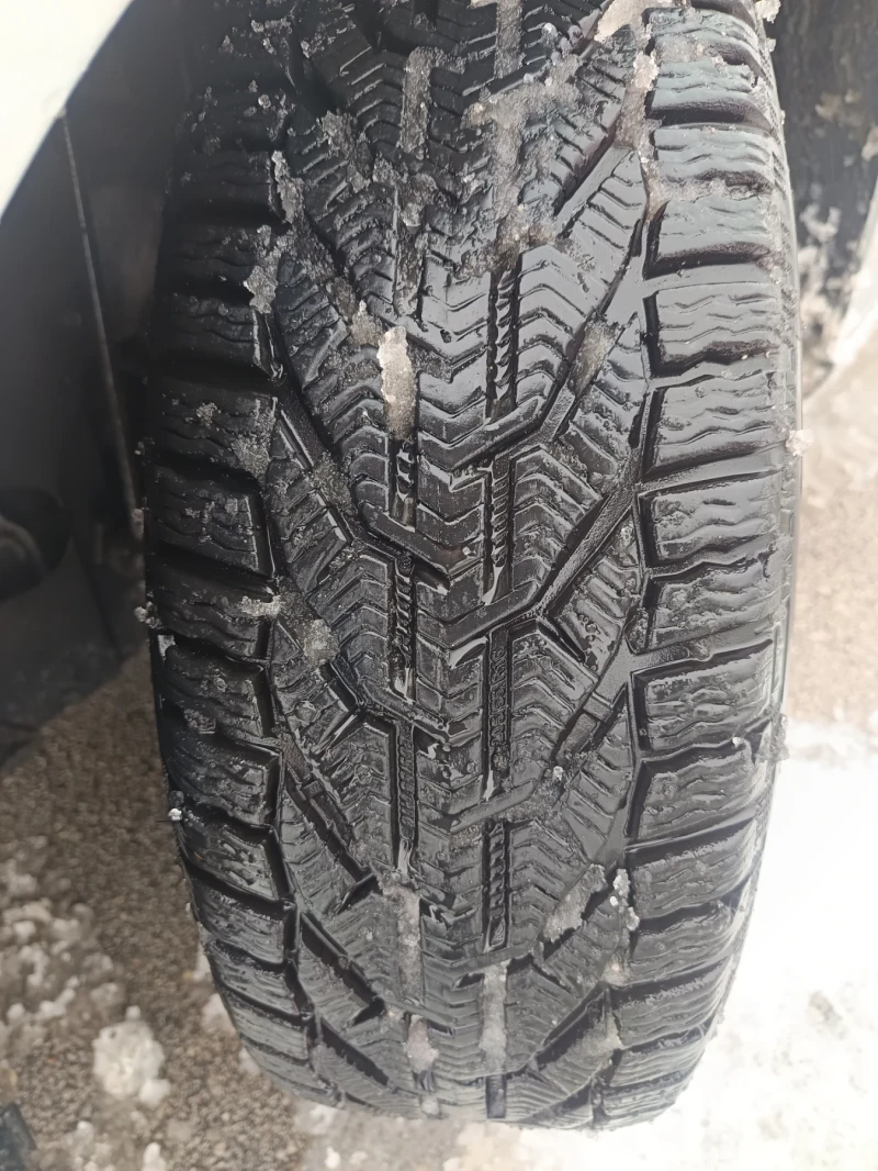 Seat Leon 2.0TDI, снимка 10 - Автомобили и джипове - 53324500