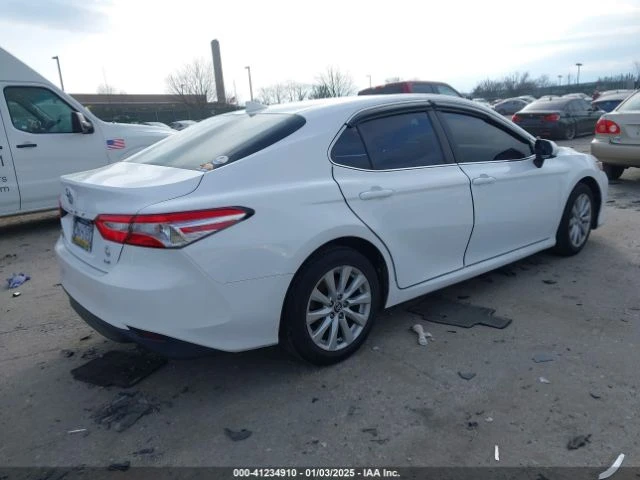 Toyota Camry LE* ПОДГРЕВ* LANE ASSIST* , снимка 7 - Автомобили и джипове - 49390490