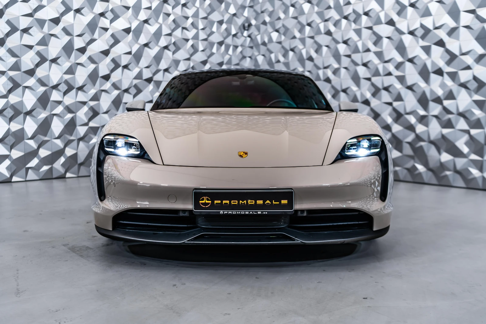Porsche Taycan 4s* Pano* Bose* Airsusp*  - изображение 2