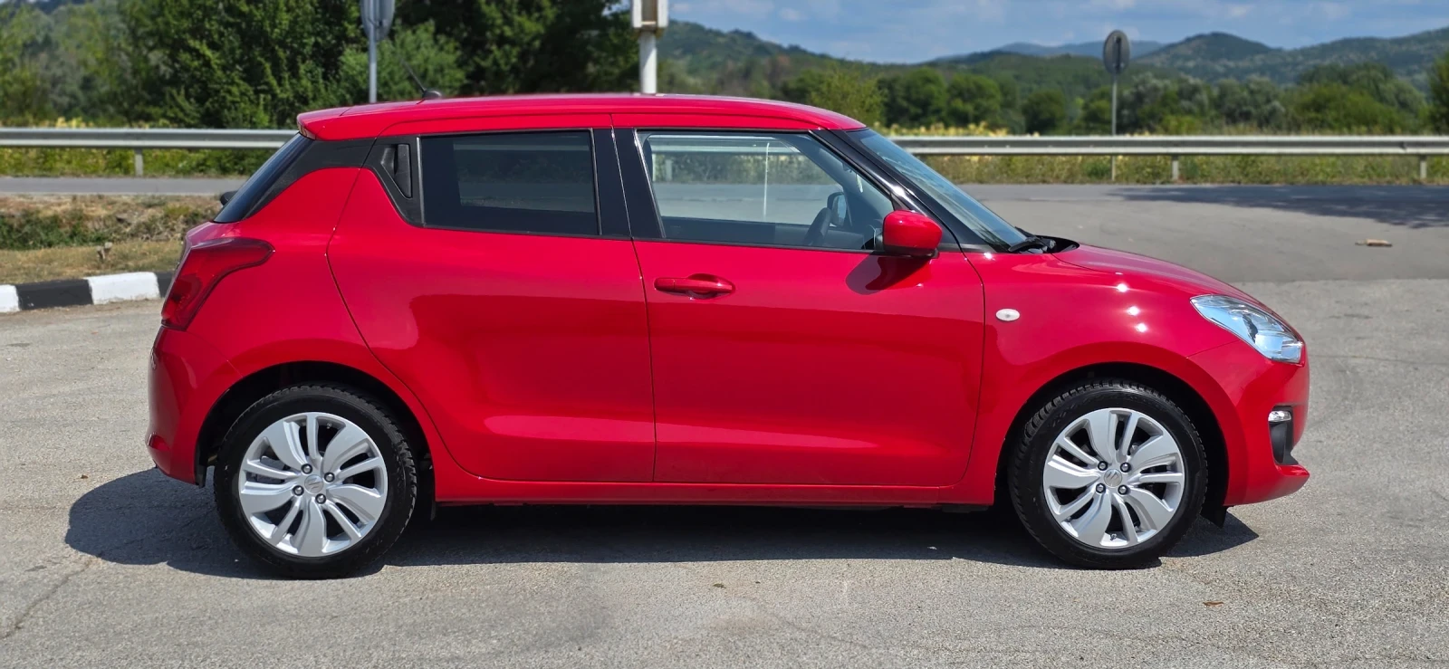 Suzuki Swift 1.2 PREMIUM - изображение 7