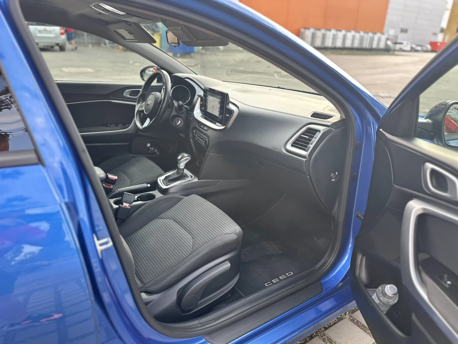 Kia Ceed 1.5 T-GDI Гаранционен - изображение 8
