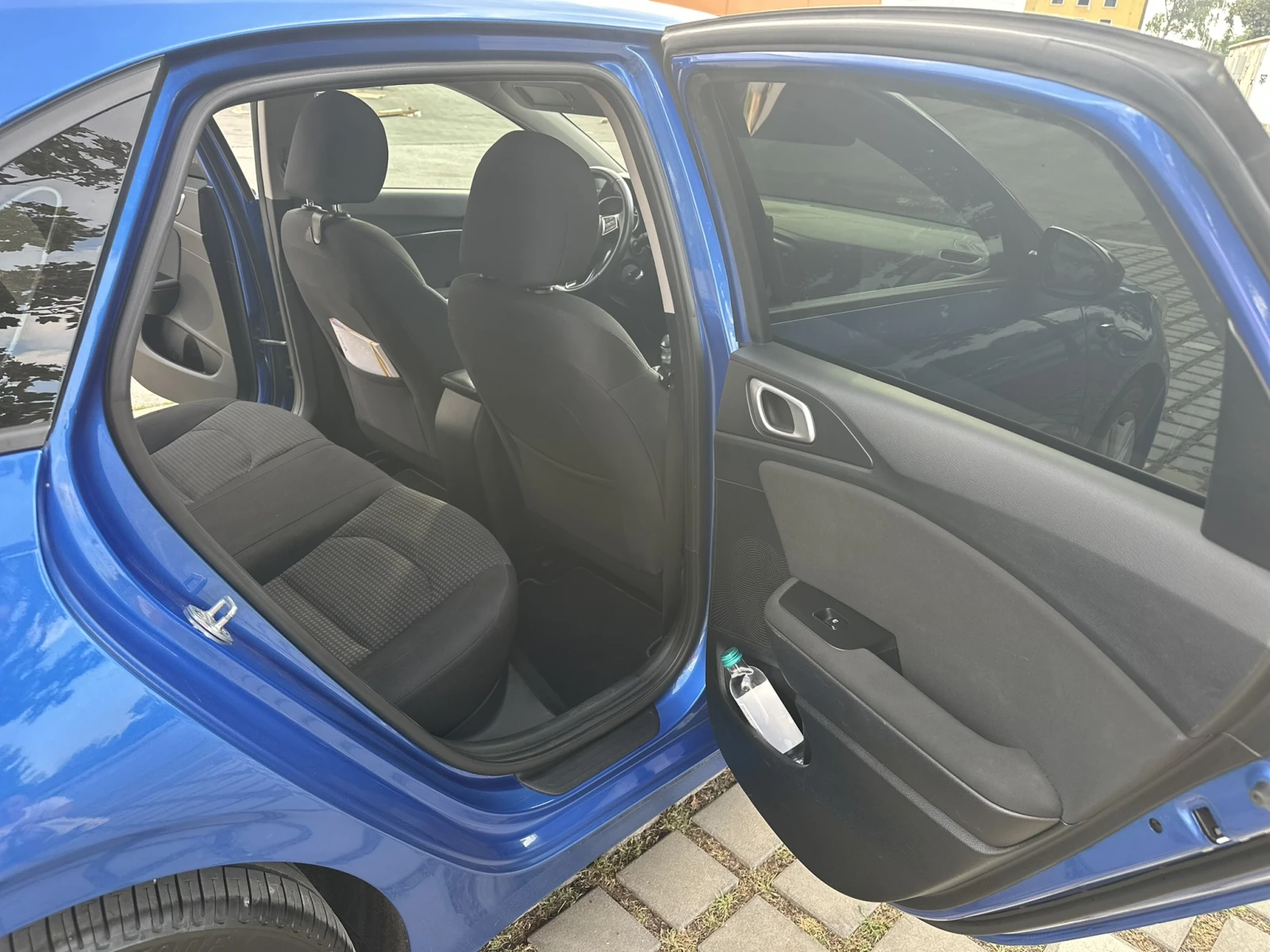 Kia Ceed 1.5 T-GDI Гаранционен - изображение 6