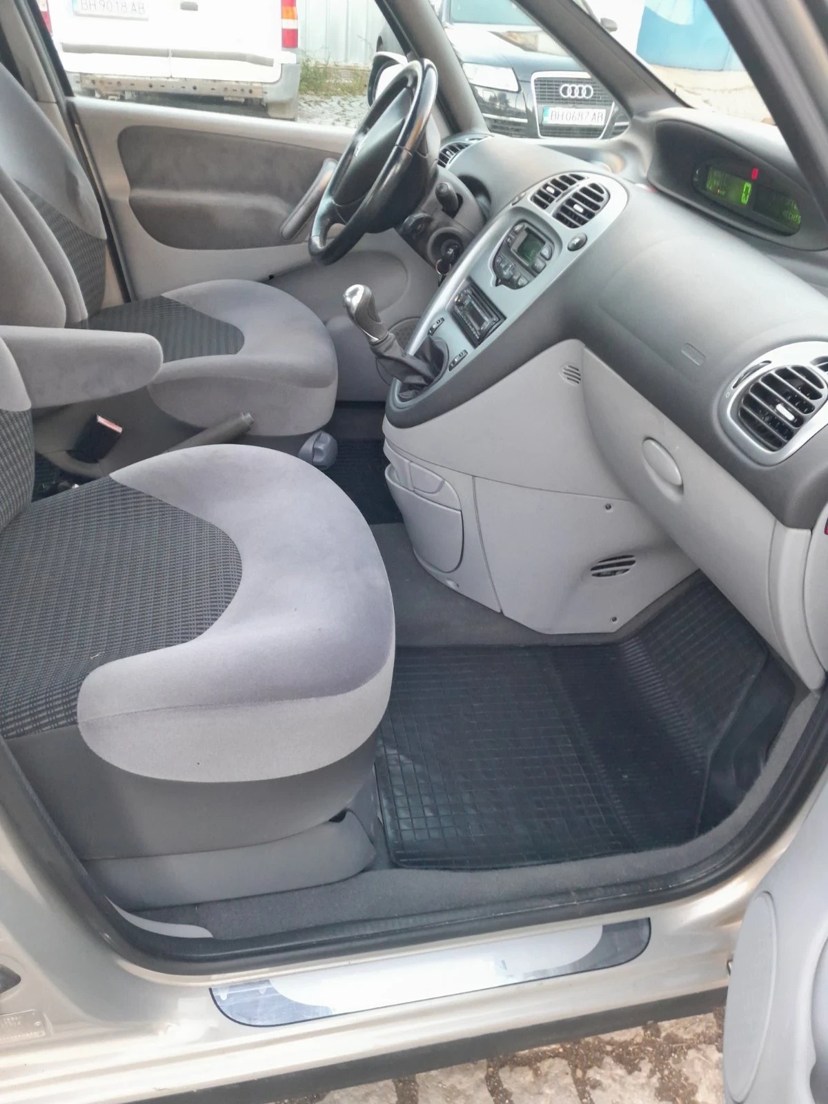 Citroen Xsara picasso 1.6 - изображение 7