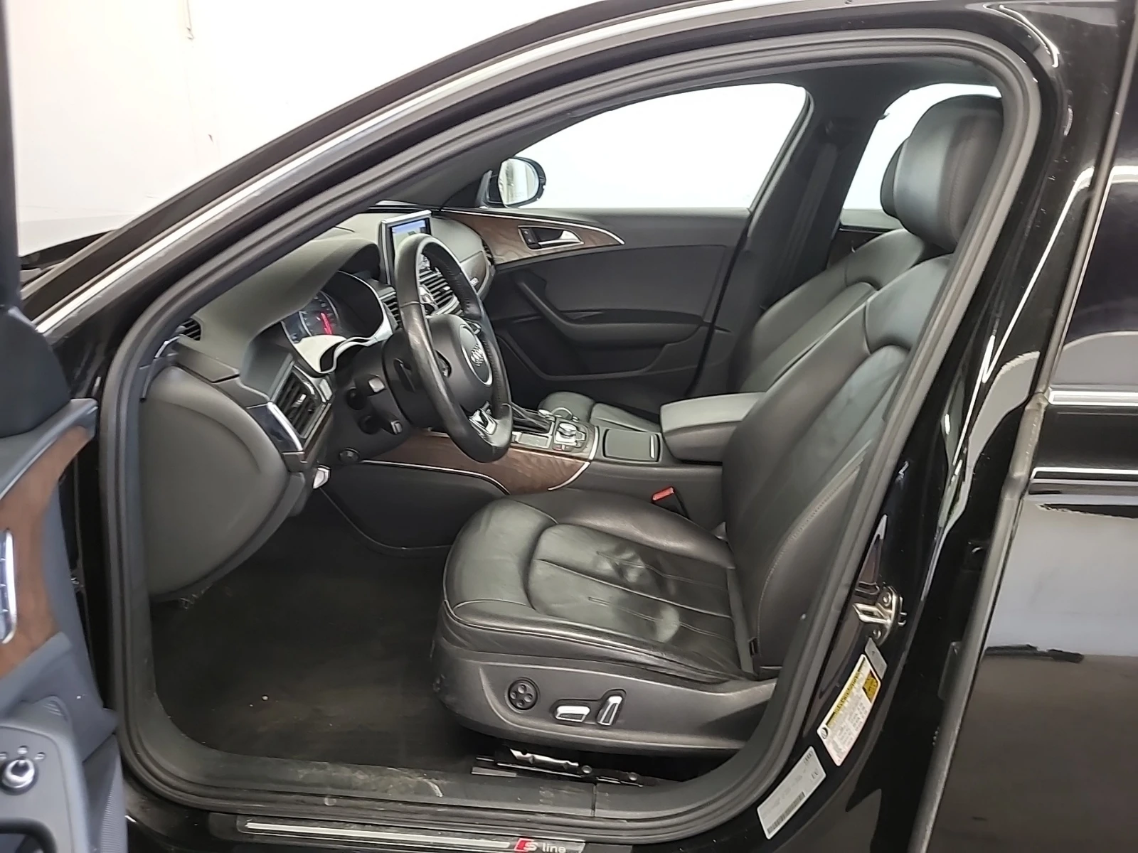 Audi A6 3.0 TDI * CARFAX * АвтоКредит * Цена до България*  - изображение 8