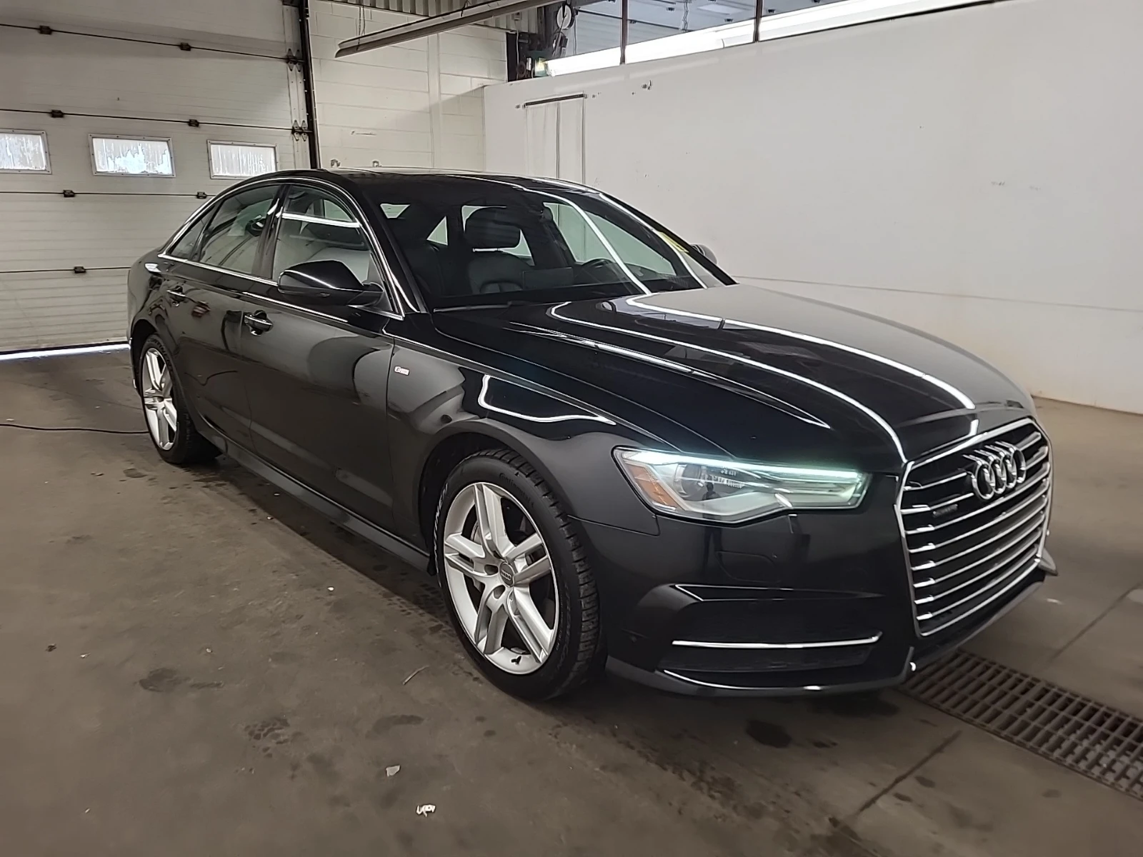 Audi A6 3.0 TDI * CARFAX * АвтоКредит * Цена до България*  - изображение 2