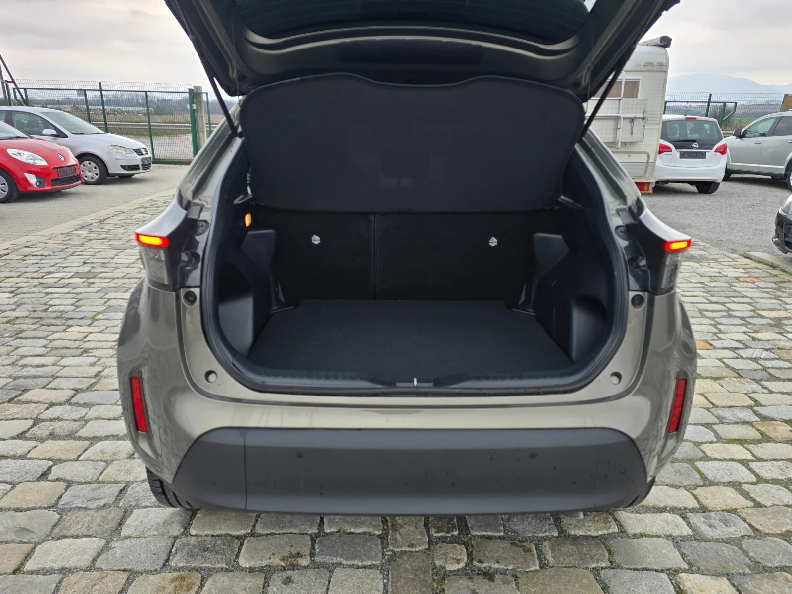 Toyota Yaris Cross 1.5 Hybrid FACELIFT 1500 .  | Mobile.bg   9