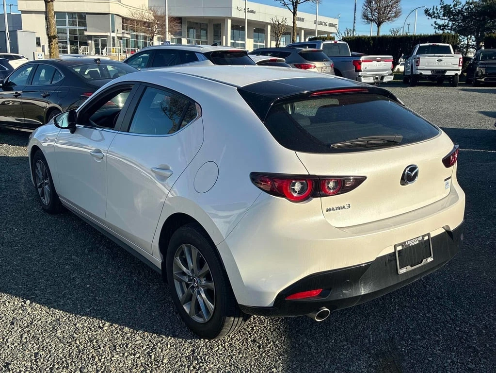 Mazda 3 Sport* GS * CARFAX * БЕЗ ПЪРВОНАЧАЛНА ВНОСКА - изображение 2