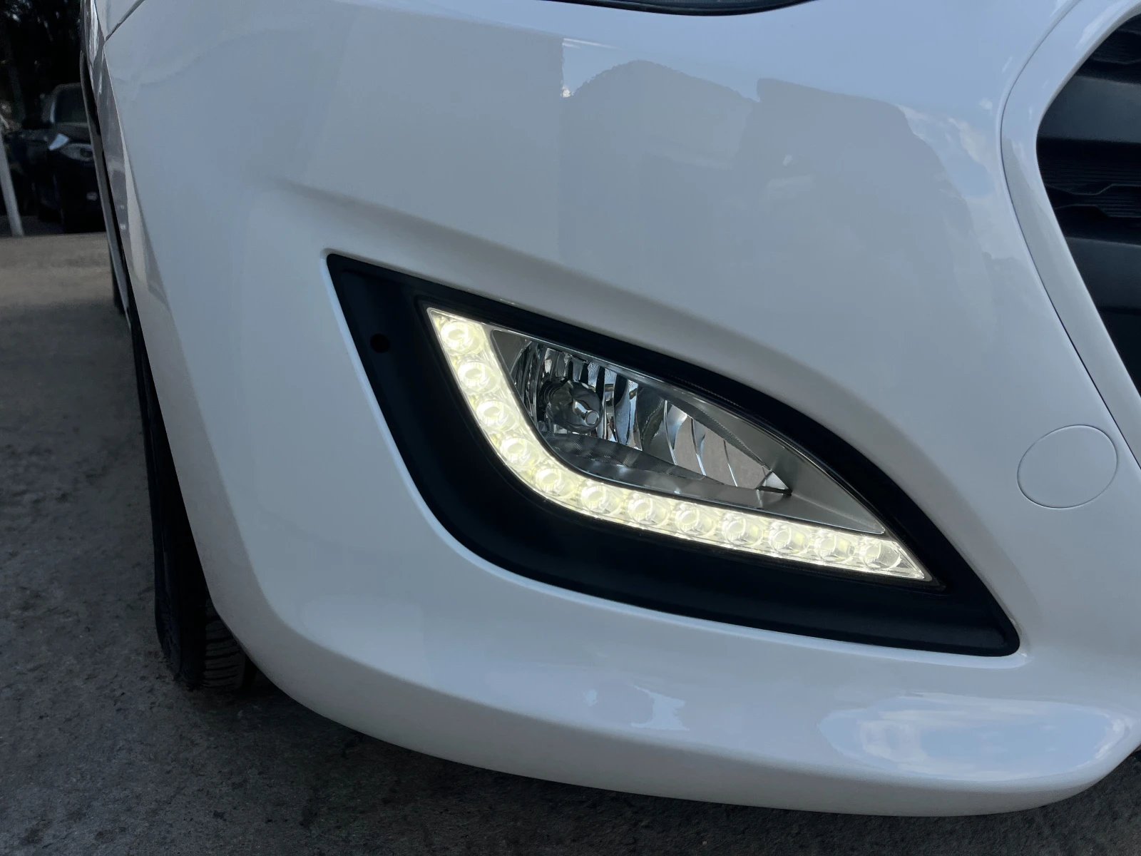 Hyundai I30 1.6CRDI A��������   | Mobile.bg � ����������� 13